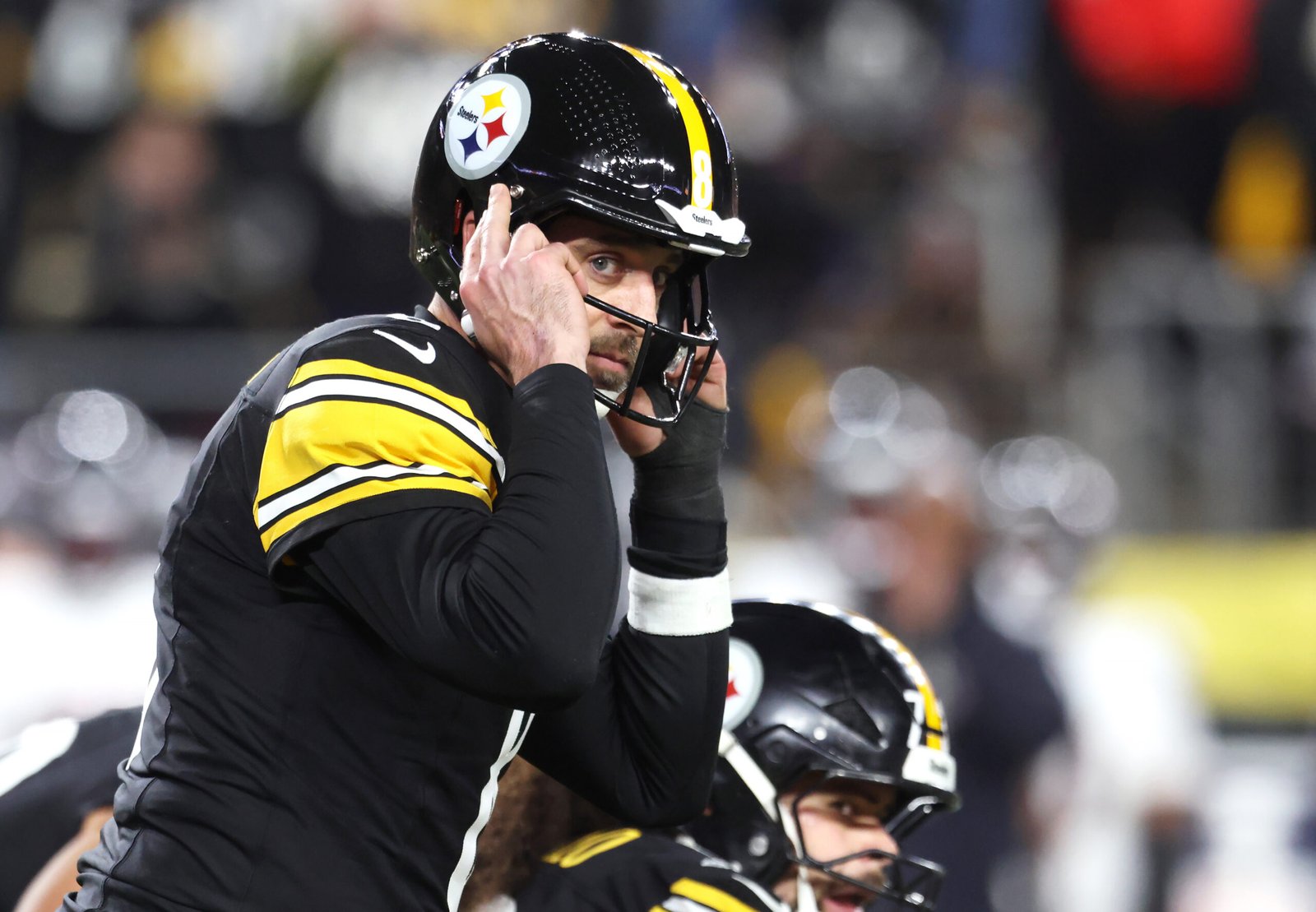 “Will this guy please go away?”: Aaron Rodgers’ One-More-Season Push Draws Groans as Pittsburgh Steelers Rumors Heat Up